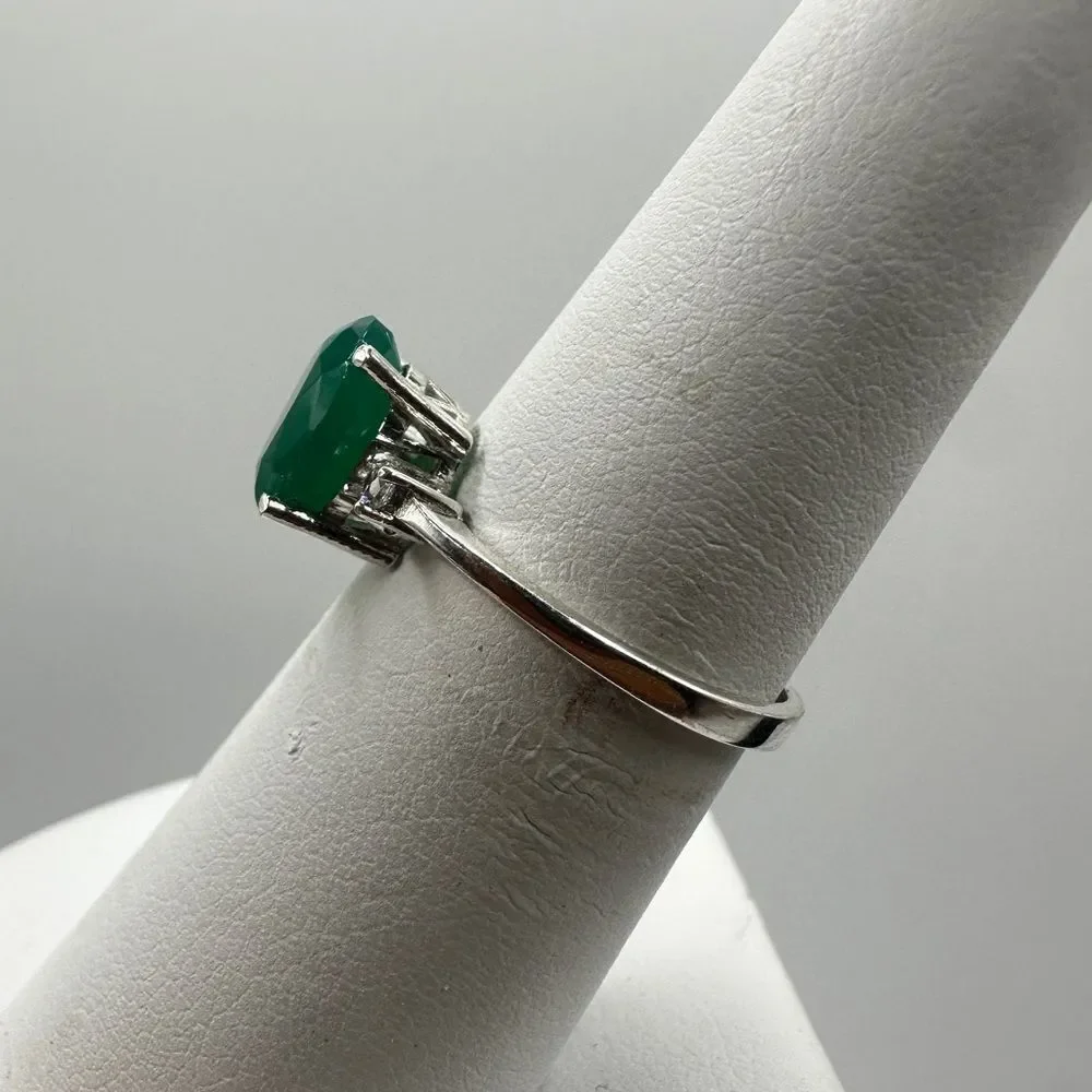 NWOT faceted, oval cut Chrysoprase w/ accent cz diamonds in sterling silver ring
